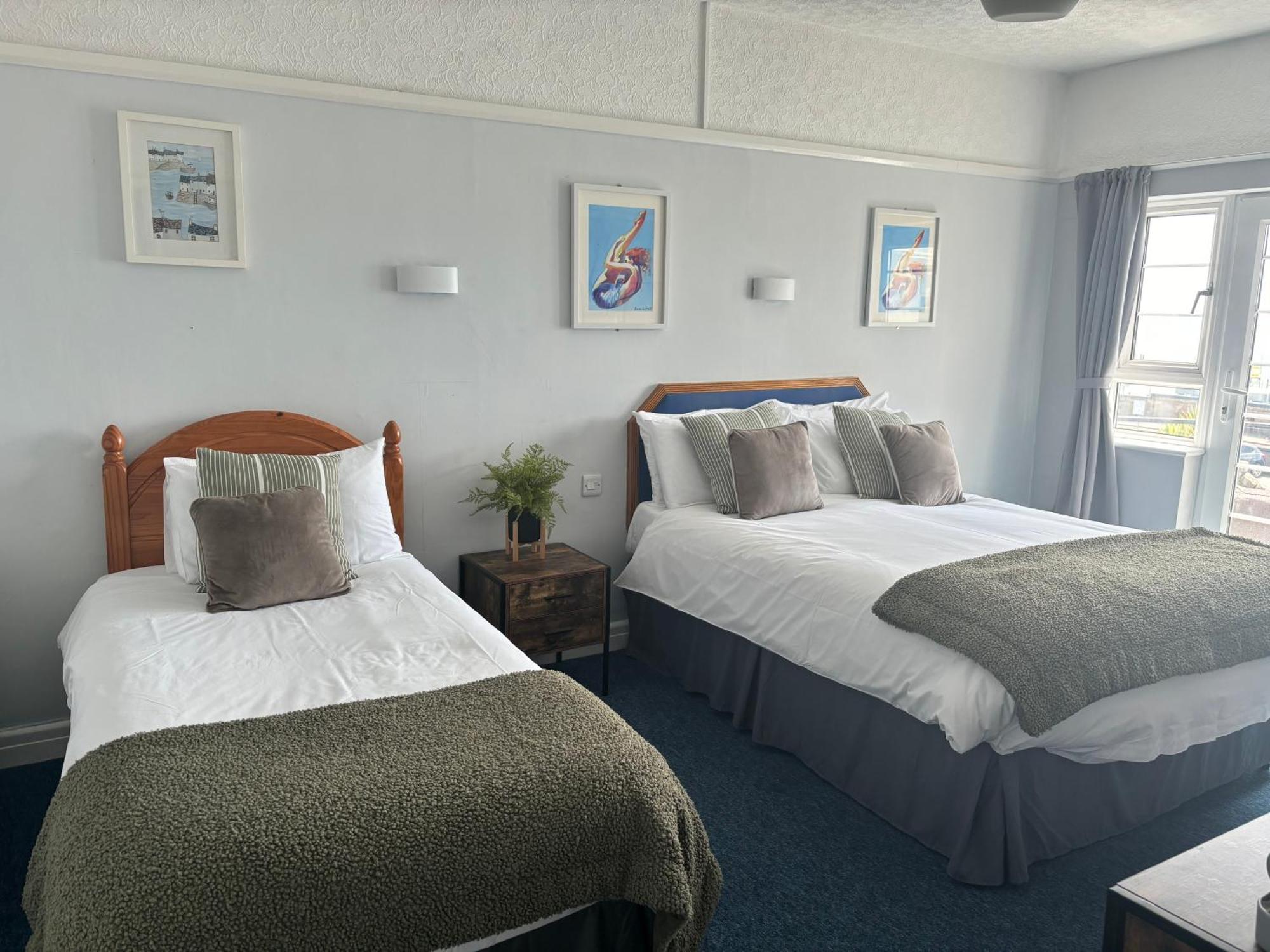 The Yacht Inn Penzance Esterno foto